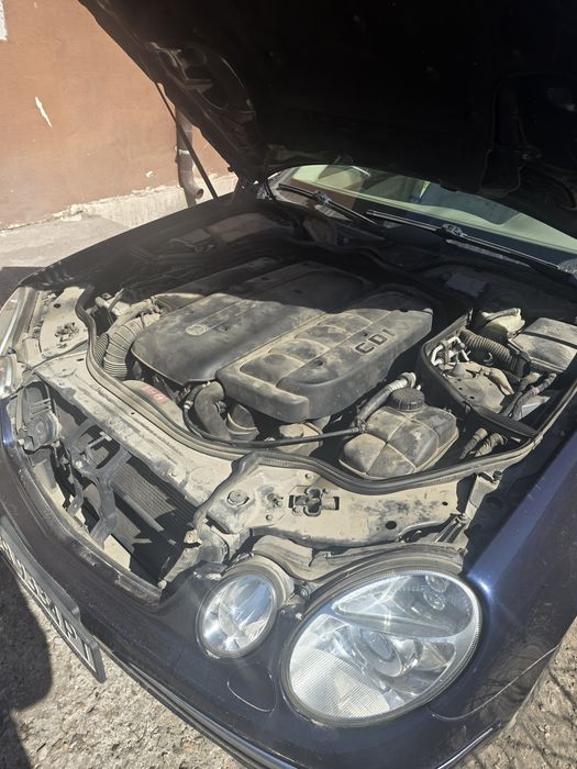 Продавам Мерцедес Е280