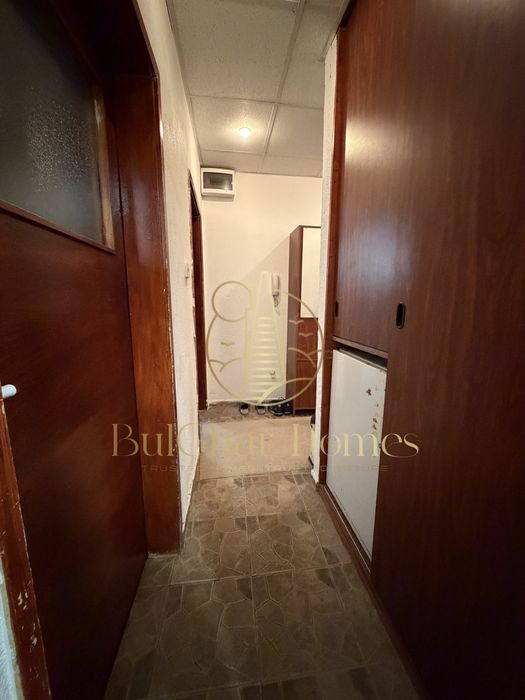 Продава се Двустаен апартамент в Варна, Възраждане 3 - 60 кв.м за 969 €/кв.м - Снимка #2