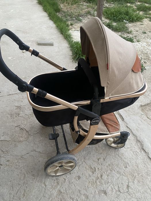 Продам коляску в хорошем состояний