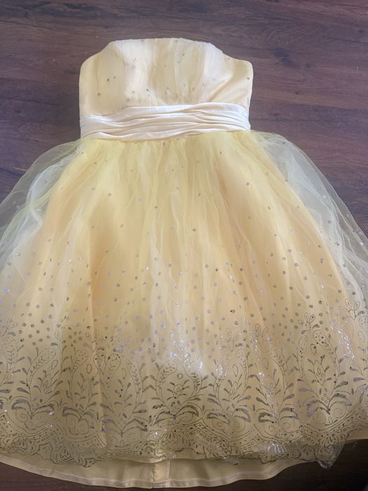 Продам платья вечерные