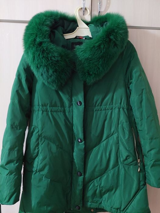 Зимний качественный пуховик 42-44 размер