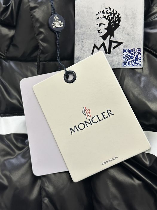 Куртка Valentino Moncler
