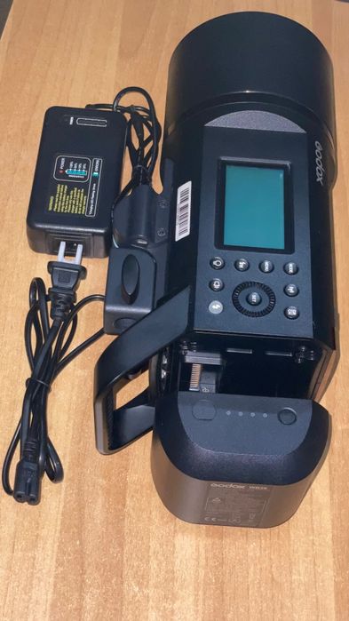 Продам Godox Witstro AD600pro