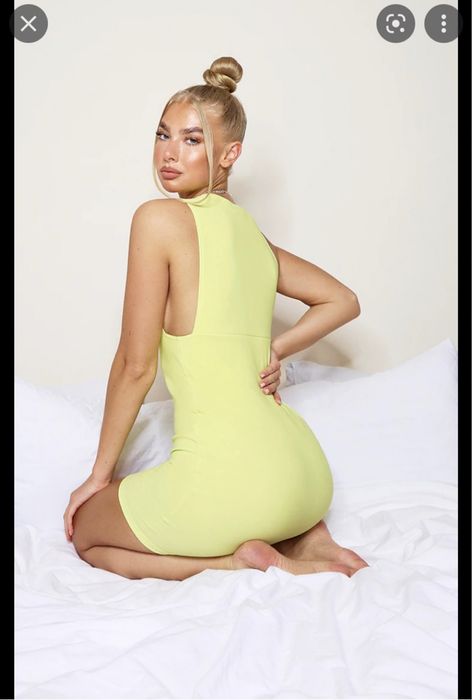 Rochie PrettyLittleThing