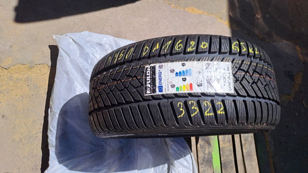 1бр. Нова 245/40/18 Fulda Kristall Control HP2