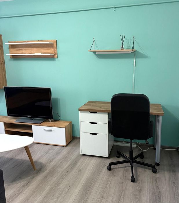 PF De inchiriat apartament 2 camere decomandat!
