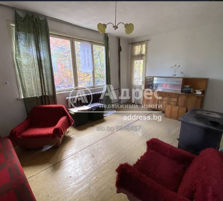 Самостоятелна къща в Ивайловград