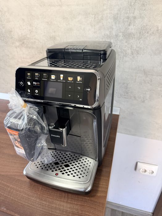 Espressor expresor aparat de cafea Philips model  Ep 5400 Garantie 6 luni