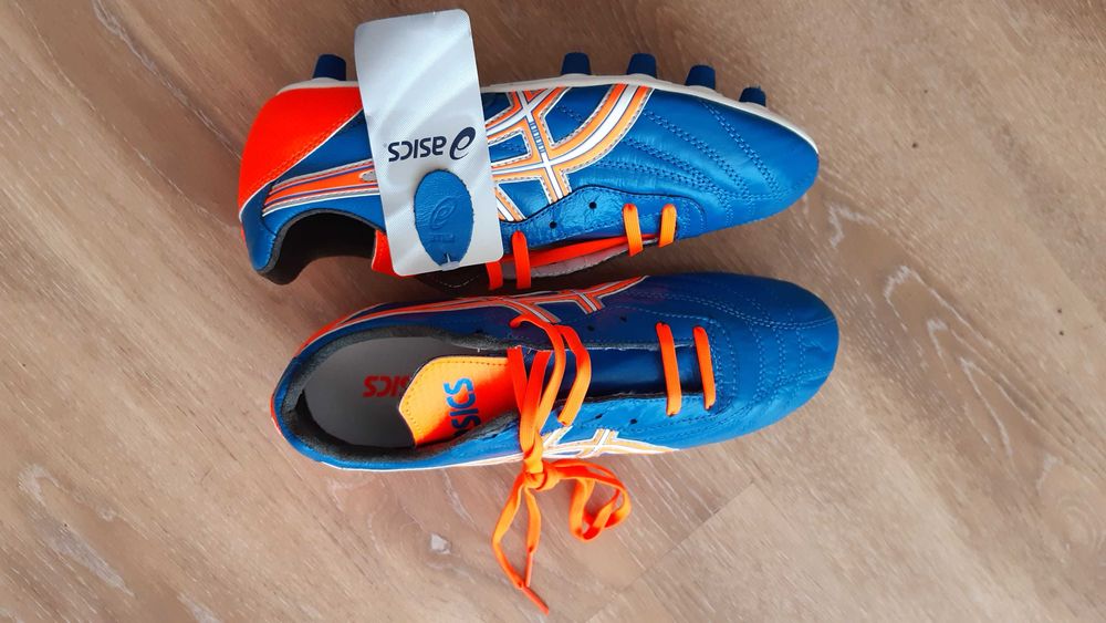 Asics/NIKE  ест.кожа 40 1/2  и 41