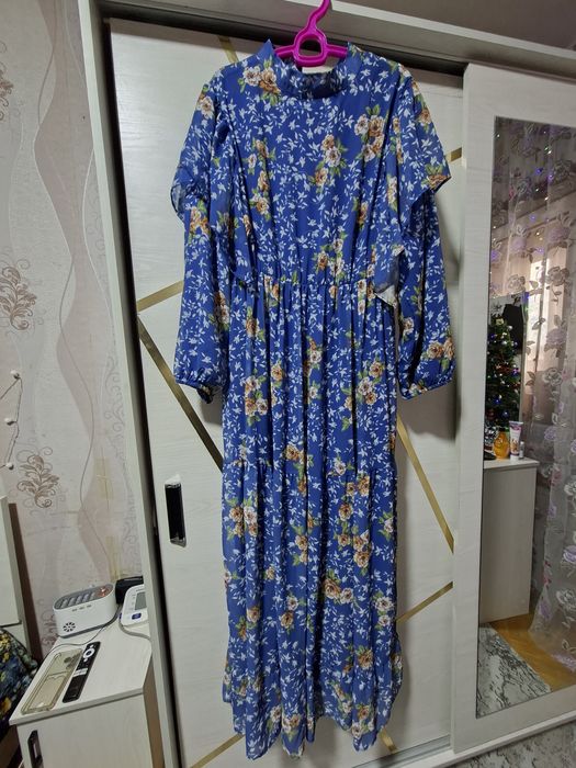 Продаётся красивое платье размер 42 турецкий,подойдёт на л и хл