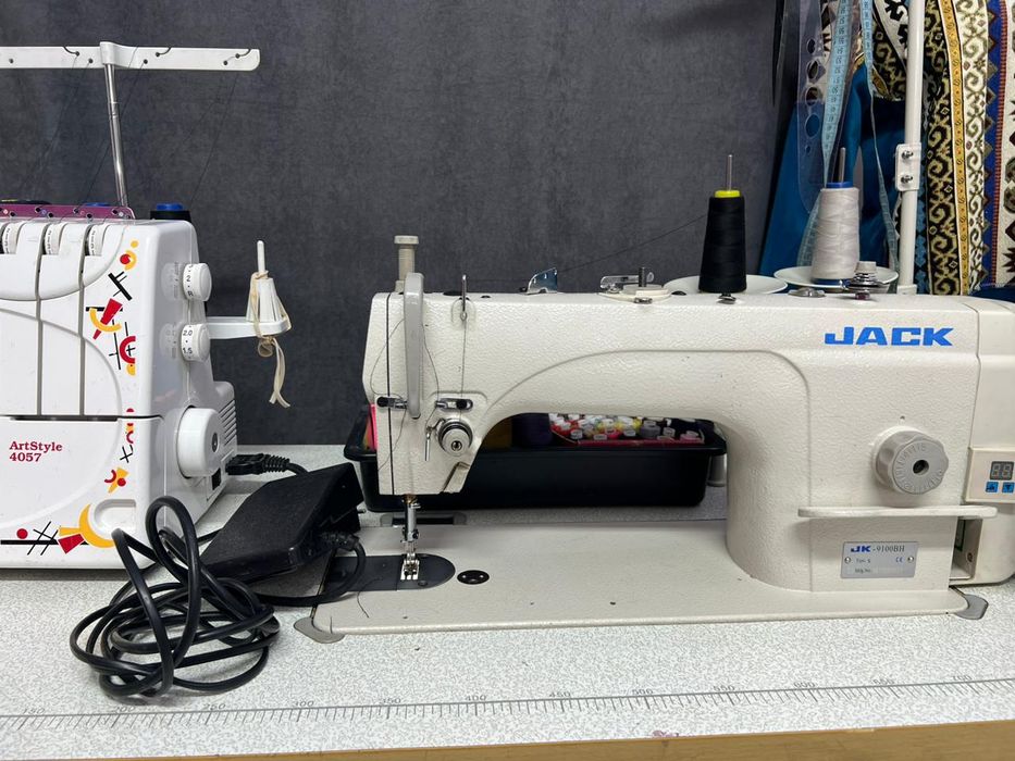 Промышленная швейная машинка