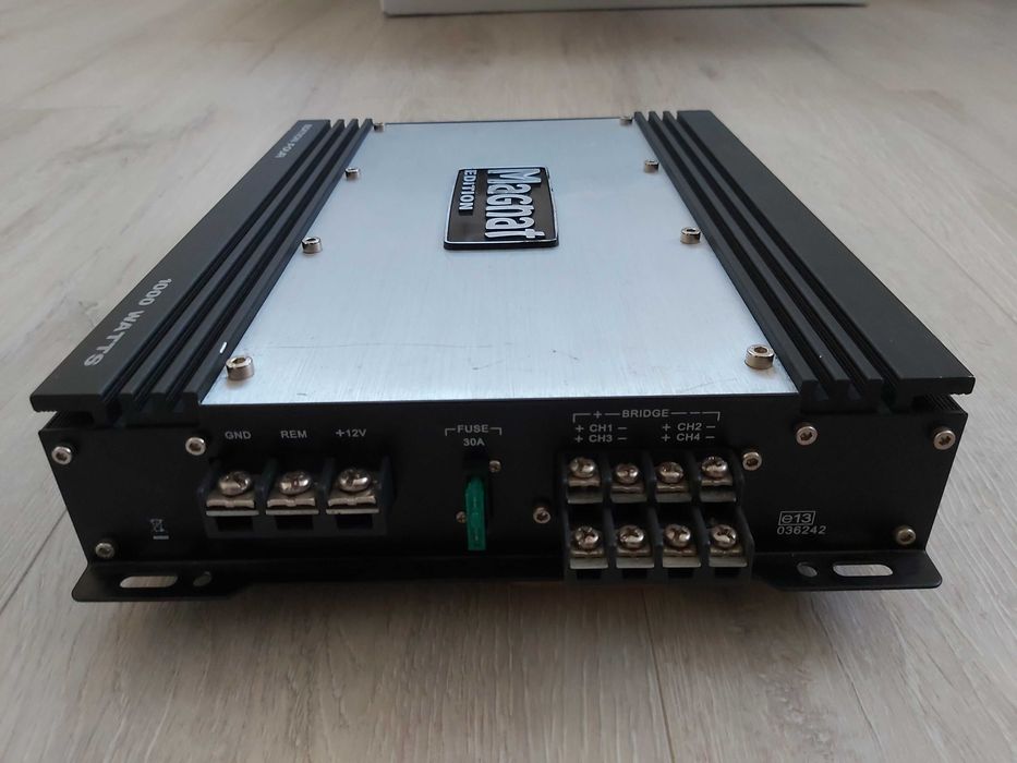Усилвател MAGNAT 1000W