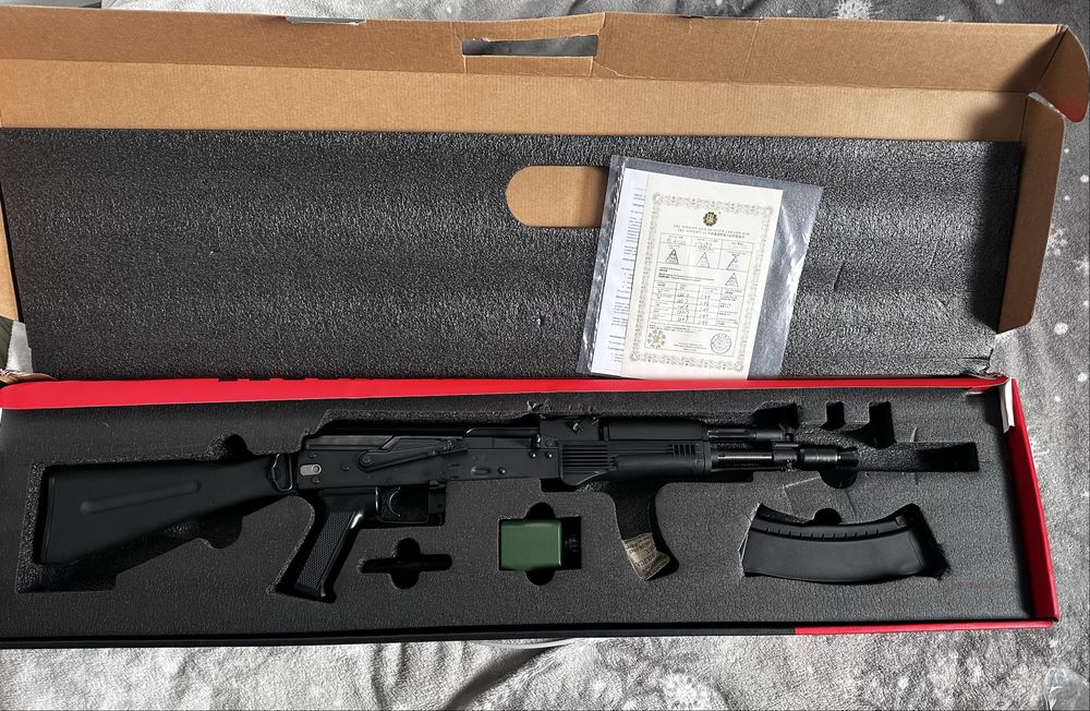 Airsoft реплика +ГАРАНЦИЯ+ батерия,зарядно и топчета