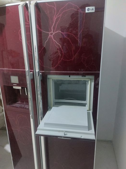 Холодильник,  LG.