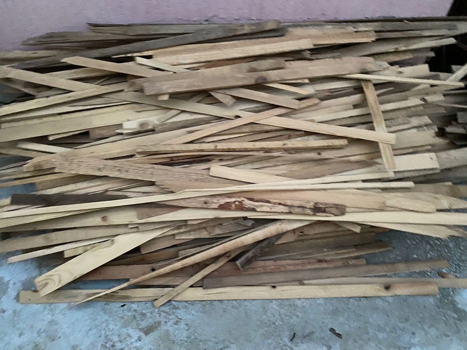 Продавам дървени летви / изрезки