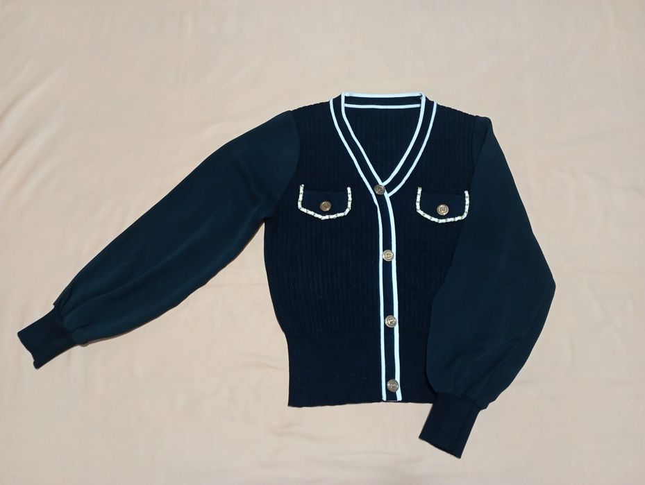 Продаю б/у в отличном состоянии одежды