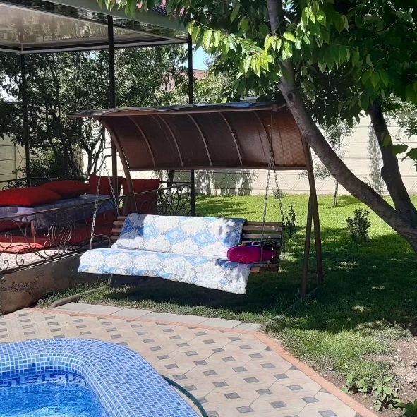 Dacha oq tosh oilaviy