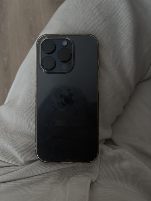 Продам Iphone 15pro 256