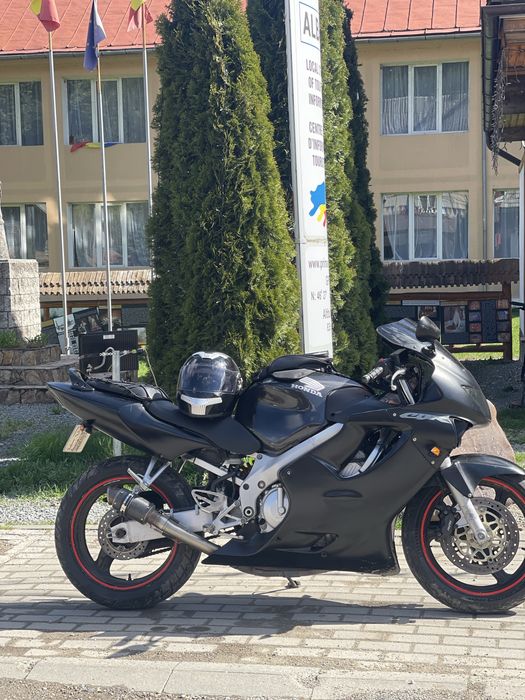 Vand Honda cbr 600 cm !!!