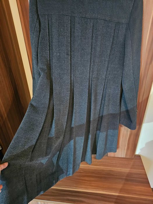 Дамско палто на плисета