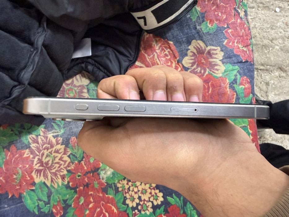 Iphone 15 pro 128 gb