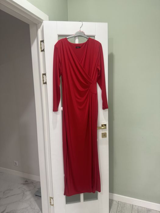 Продам шикарное платье