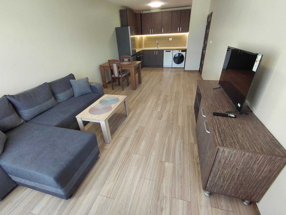 Дава се под наем Двустаен апартамент в Пловдив, Остромила - 66 кв.м за 459 € - Снимка #3