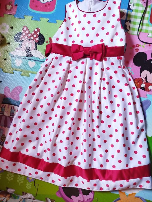 Rochita Minnie pentru fetite