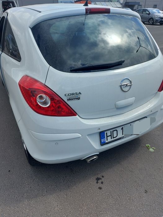 Opel Corsa D  2011