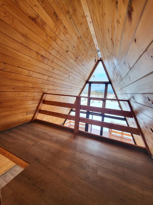 Proprietar vand Cabana A frame construcție noua
