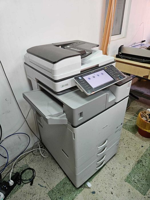 Imprimanta Ricoh MP C3003