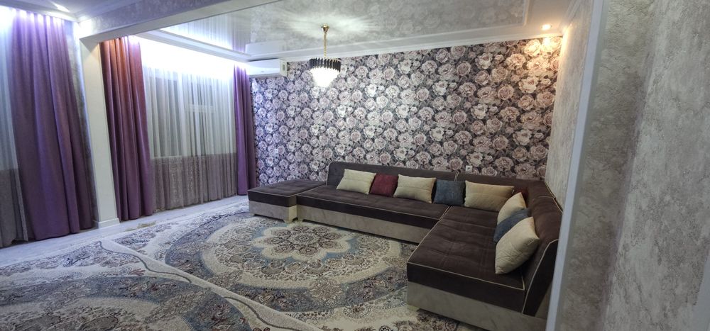 Продаётся своя 4х комнатная квартира