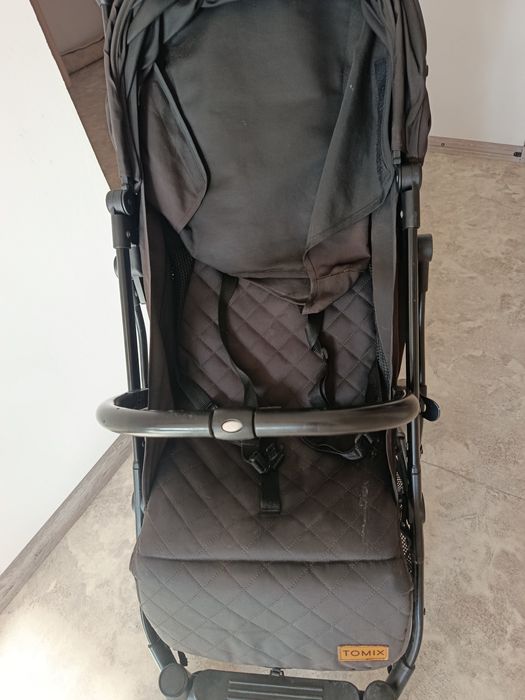 Продам прогулочную коляску