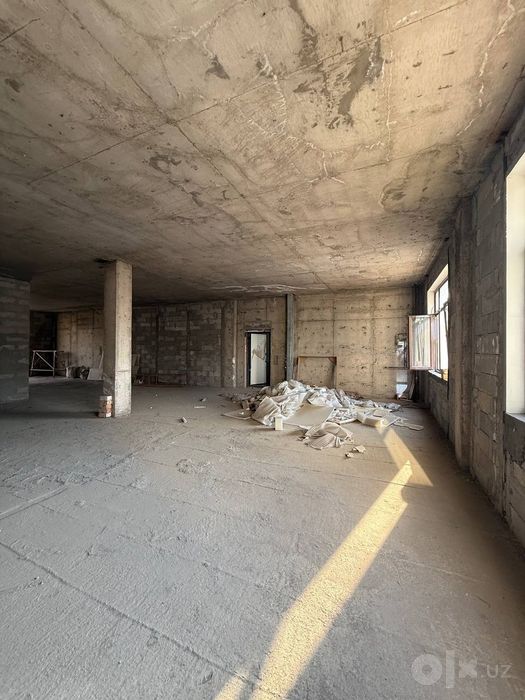 Продается 4х ком квартира, ЖК Дипломат, ор-р: ул. Нукусская, 134м²