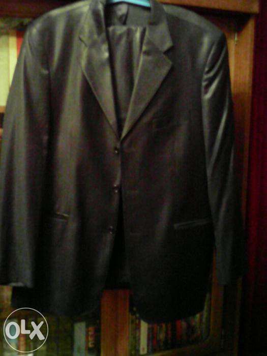 Продам мужской костюм.