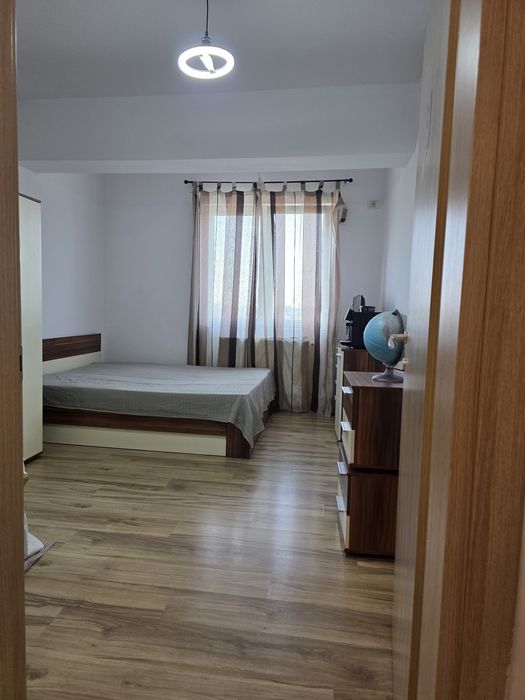 Apartament 3  camere + loc parcare