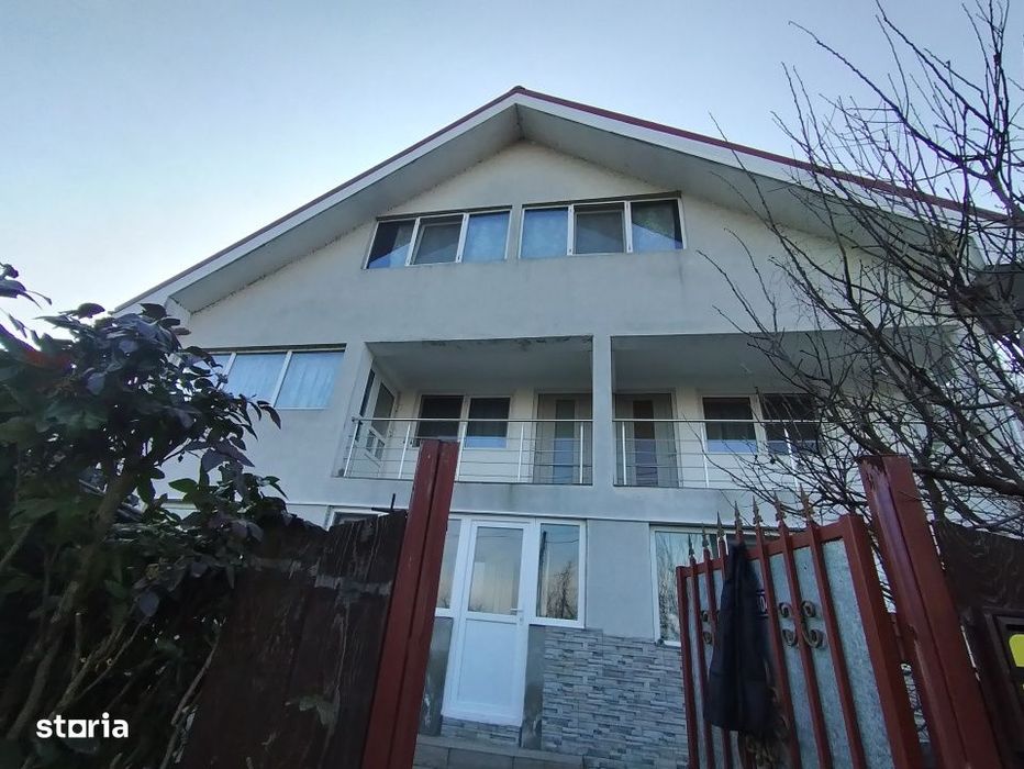 Casa P+1+M, 185 mp, teren 590 mp, Leamna de jos