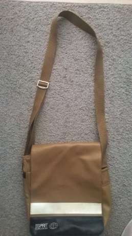 Vand geanta sport firma ESPRIT produs de calitate import Germania