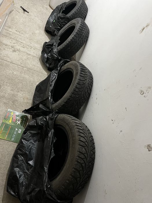 Продам шины R15 зимние