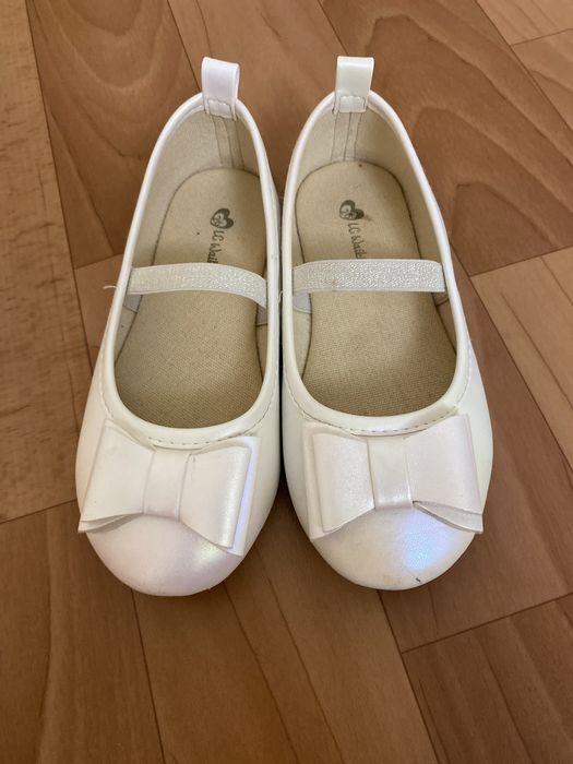 2 пары Туфель девочке 26 р и 27 р