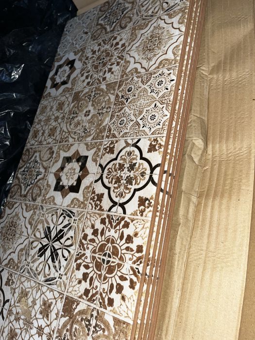 Испански стил фаянс/плочки за баня стил Майолика