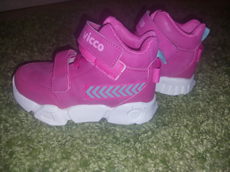 Детски топли ботички VICCO