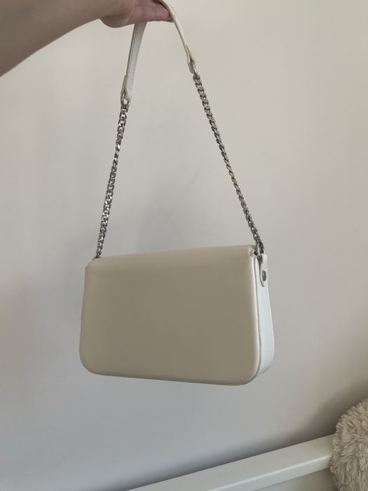 Дамска бяла чанта