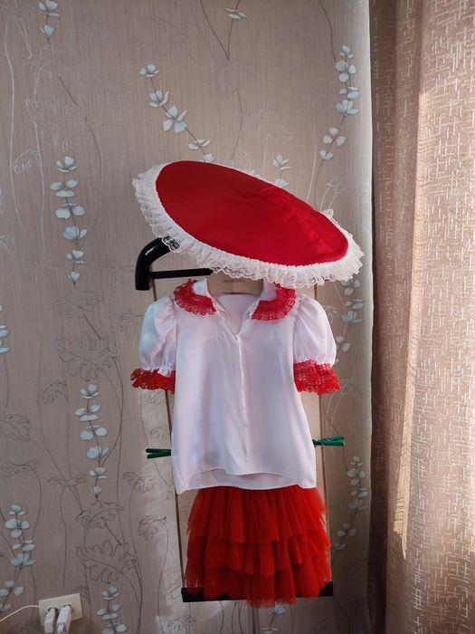 Продается костюм грибочик