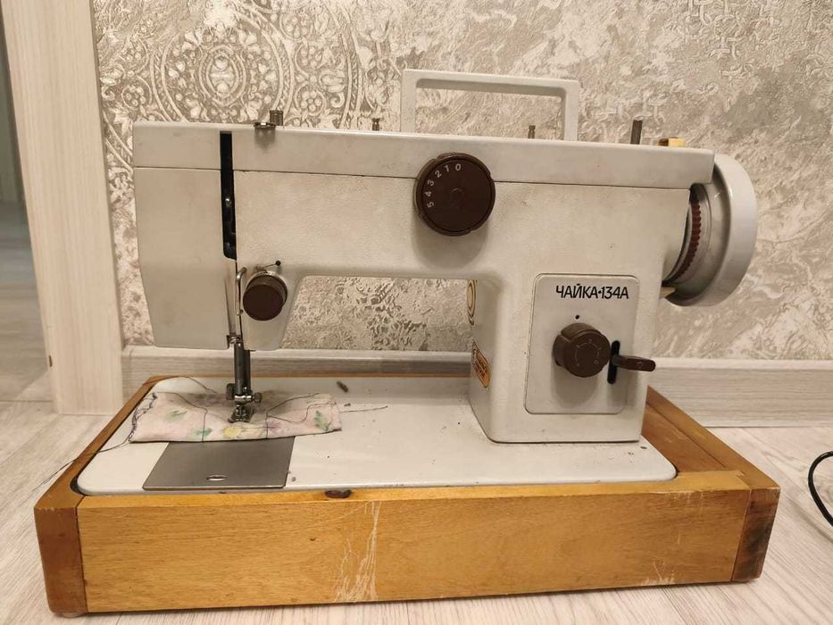 Швейная машина Чайка 134А