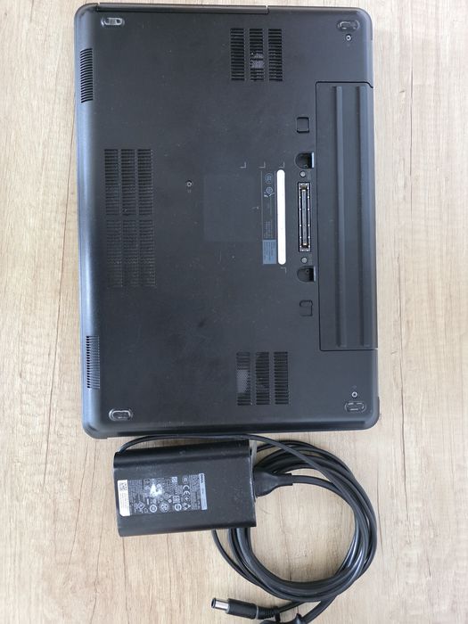 Laptop DELL  I5 DDR 8G Hdd 500G