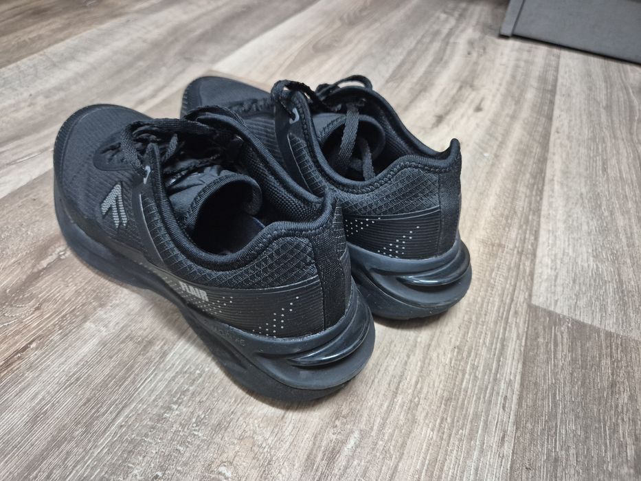 Чисто нови маратонки Флейър Flair