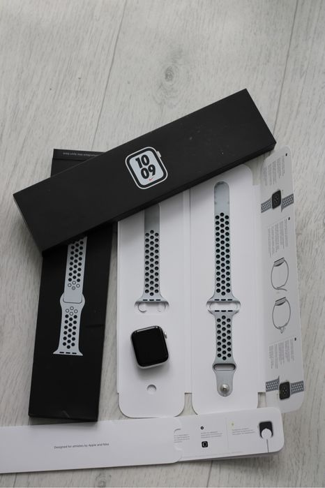 Apple watch SE nike