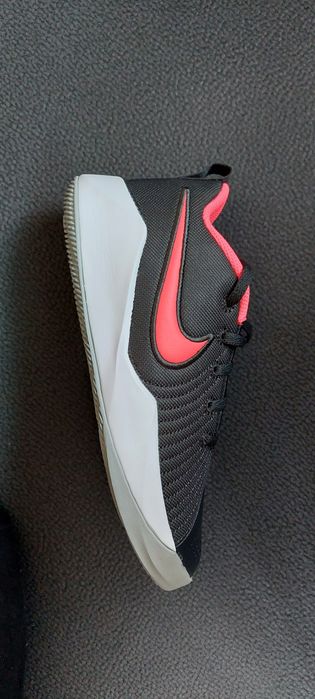 Adidași nike originali noi  in cutie 37,5