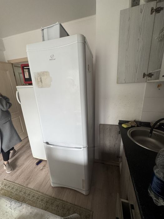Холодильник б/у